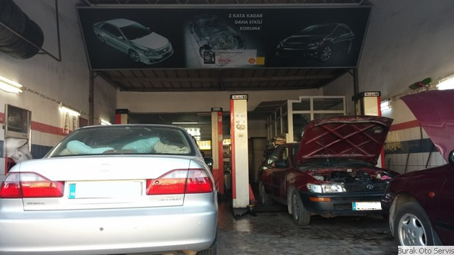 Burak Oto özel servis çalışma alanı